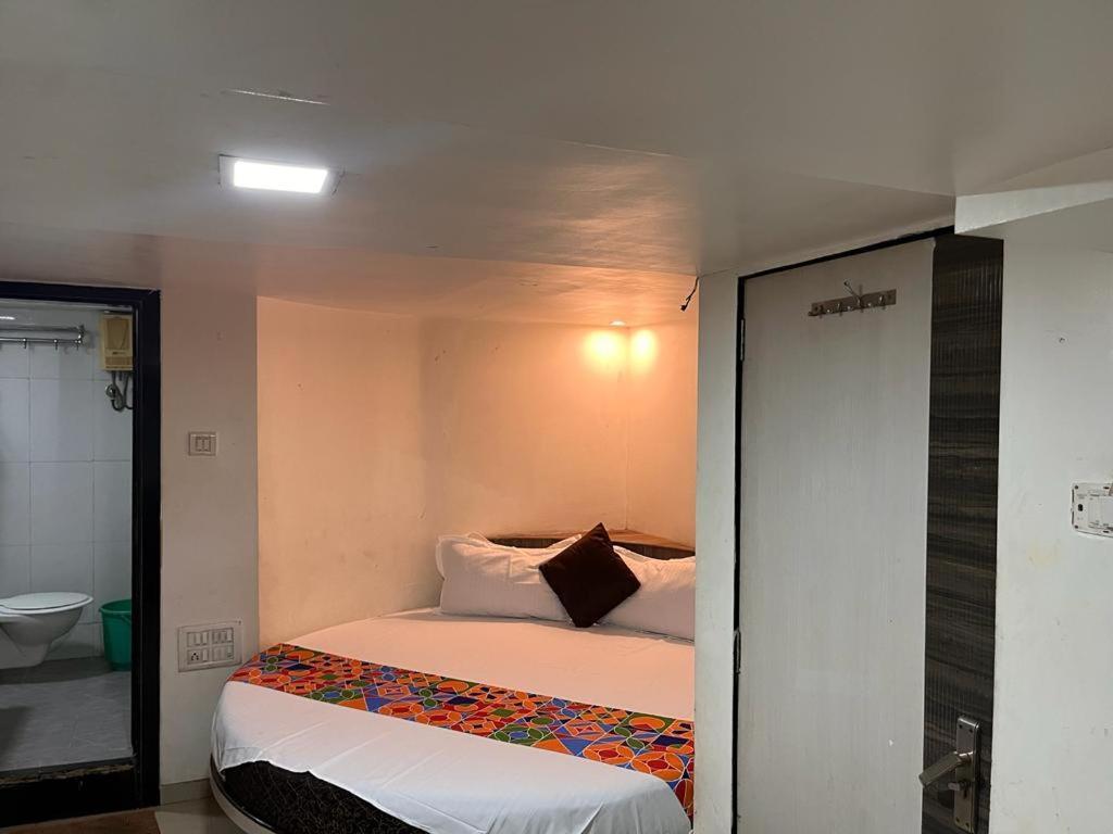 Hotel Havana Bombay Extérieur photo